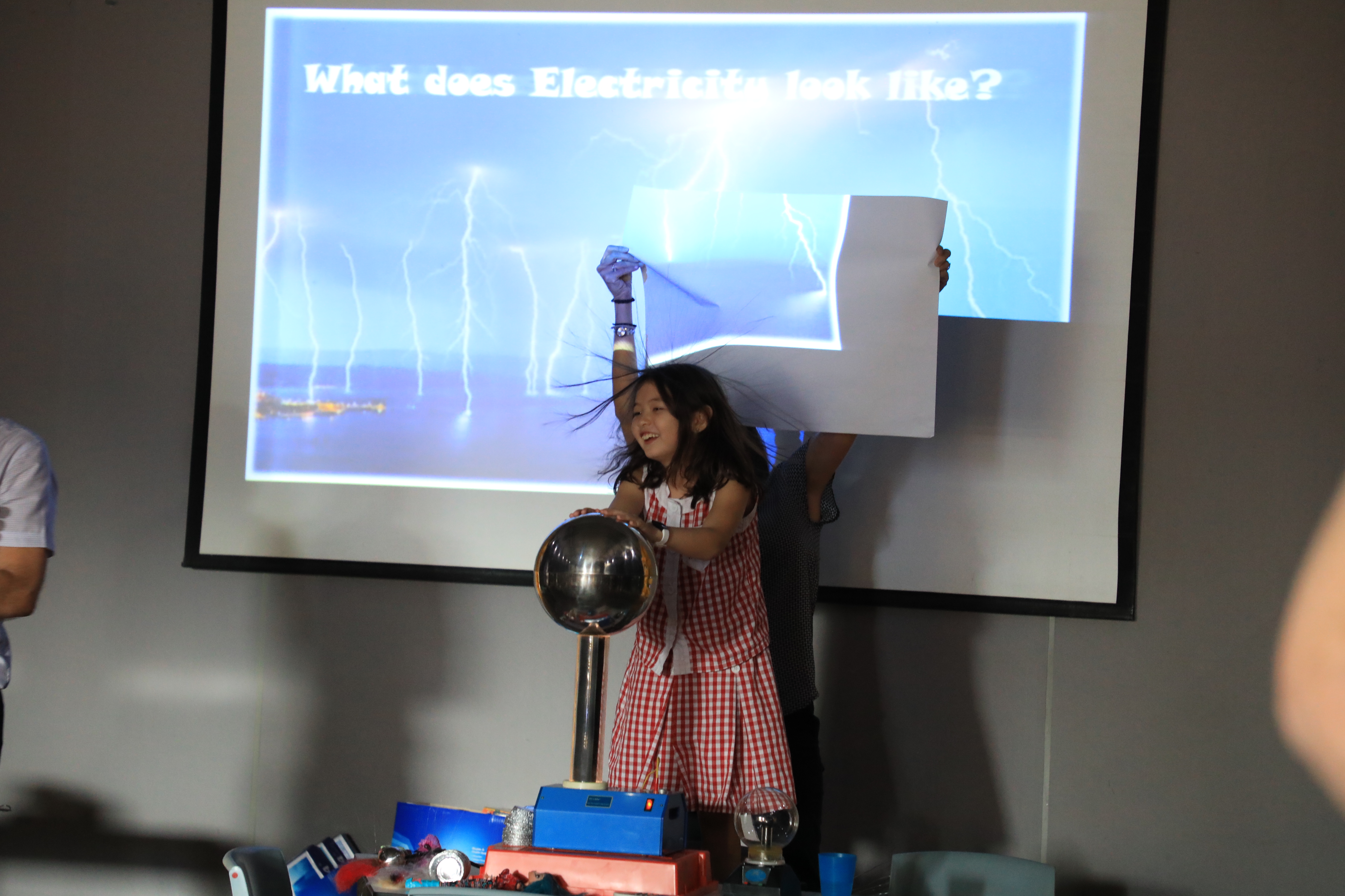 It’s Electrifying in Year 4!