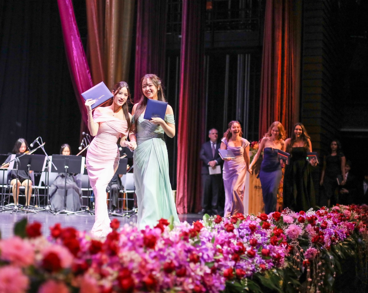 Congratulations Grad ’25!