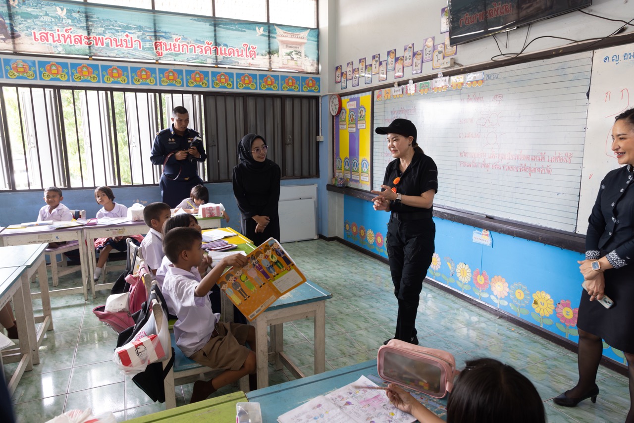 Flood Rehabilitation Activity at Ban Khlong Wa School, Hat Yai